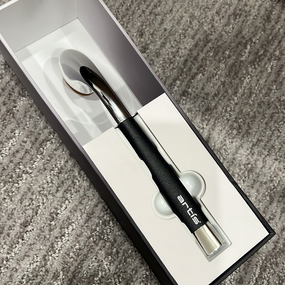 Artis makeup brush Oval 6. - Brand new - Picture 3 of 3